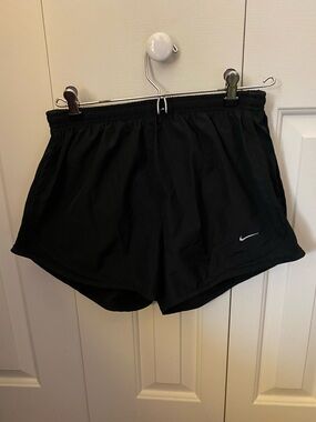 Size Medium Nike Black Dri-FIT Brief-Lined Running Shorts